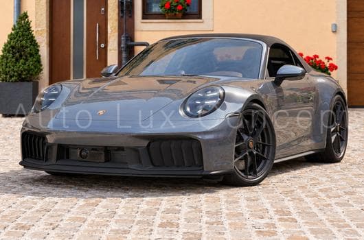 Porsche 911 911 Carrera GTS Cabriolet (2026) - Photo 2