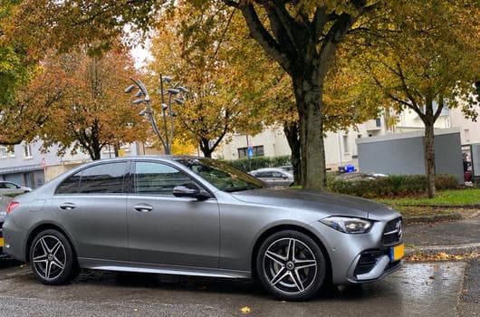 Mercedes C 300 pack AMG (2023) - Photo 6