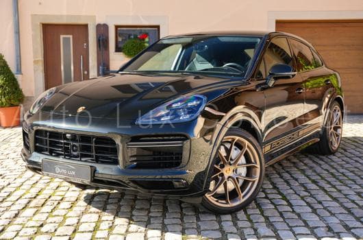 Porsche Cayenne Turbo Coupé (2022) - Photo 9