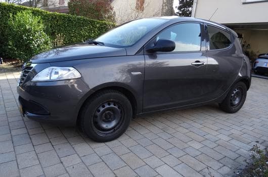 Lancia Ypsilon 0.9 Automatique (2013) - Photo 7