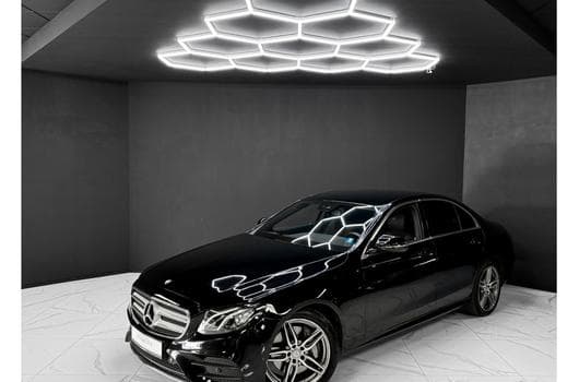Mercedes E 300 Limousine (2017) - Photo 10