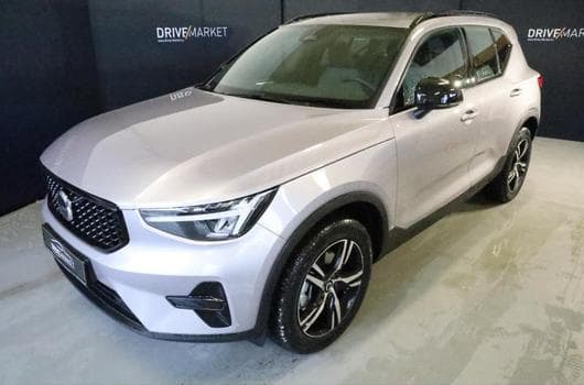 Volvo XC40 Dark (2025) - Photo 4