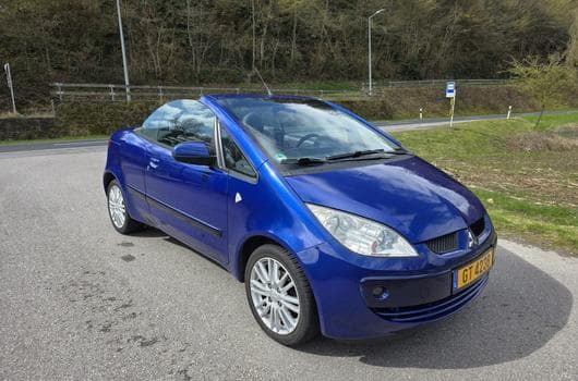 Mitsubishi Colt CZC 1.5 (2009) - Foto 12