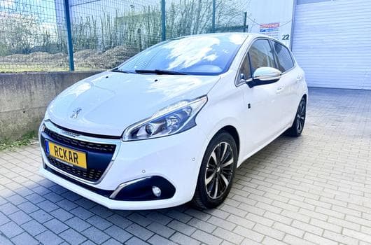 Peugeot 208 1.2 VTi Tech Edition (2018) - Photo 12