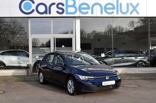 VW Golf (2024) - Foto 1