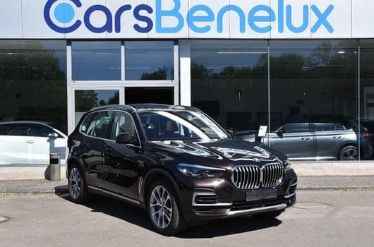 BMW X5 3.0A xDrive45e Xline SUSP PNEU PANO MEMO BOWERS ATT RMQ 1° M (2022) - Foto 9