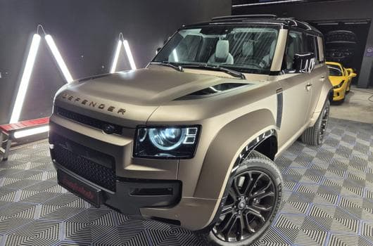Land-Rover Defender V8 4.4 P635 110 OCTA Petra Copper SHZ LEDER KAMERA*PANO*MERI (2025) - Photo 3