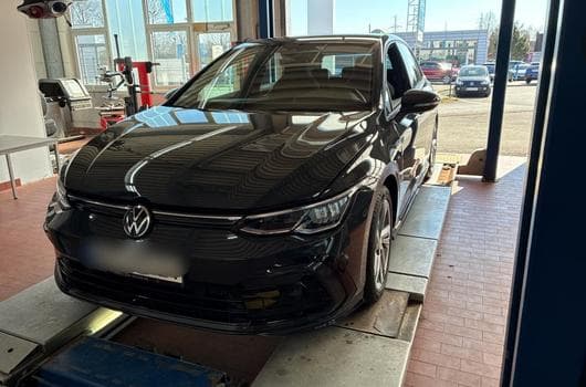 VW Golf R-Line 1.5 TSI 130 CV DSG7 *CAMERA* CARPLAY* (2024) - Photo 9