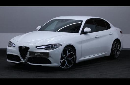 Alfa-Romeo Giulia 2.2 JTD 160 Auto (2022) - Photo 4