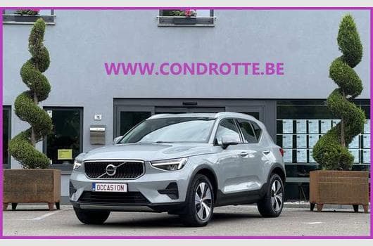 Volvo XC40 2.0 B3 163 CV (2024) - Photo 6