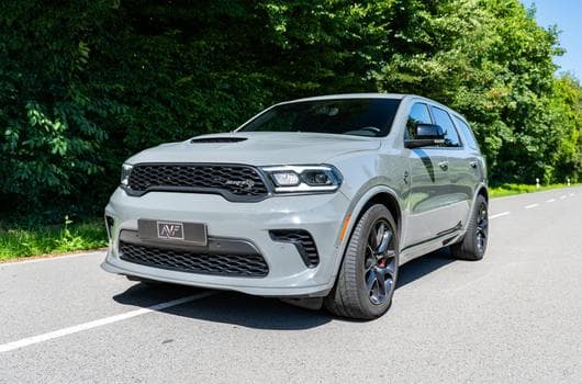 Dodge Durango SRT HELLCAT - 6 Places - Harman Kardon - Black Package (2023) - Foto 12