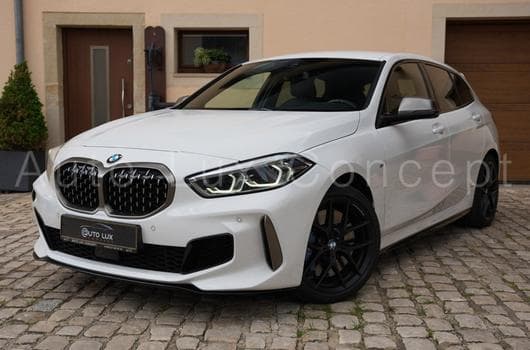 BMW M135 i xDrive (2019) - Foto 6