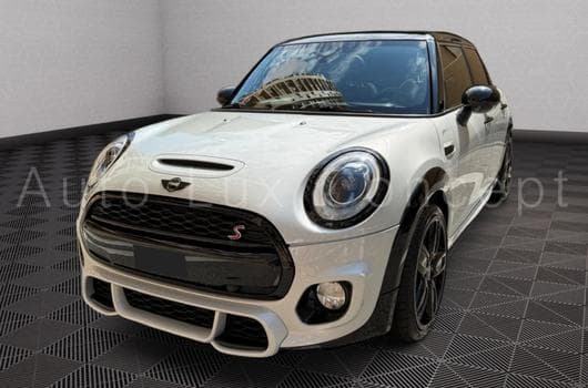 Mini Cooper S 5 portes (2016) - Photo 8