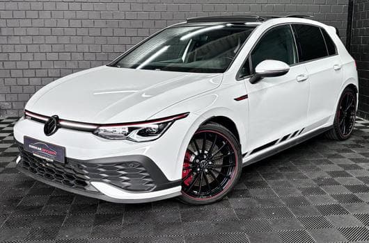 VW Golf GTI Clubsport 2.0 TSI 300 CV DSG7 *DCC* AKRA* MATRIX *PANO* (2023) - Foto 11