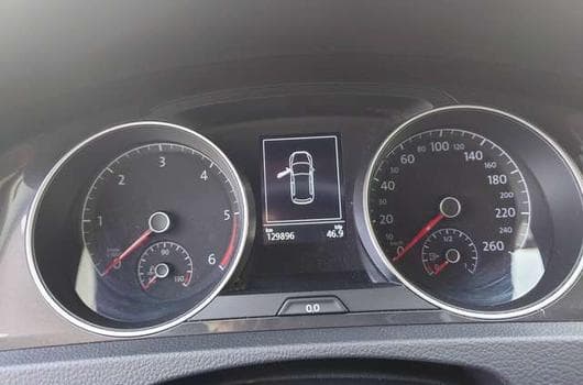 VW Golf Golf 1.6 SCR TDi Comfortline (EU6.2) (2020) - Foto 9