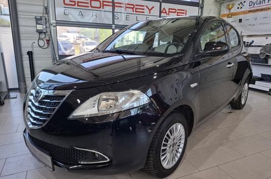 Lancia Ypsilon 1.2 1HAND, BLUETOOTH, PDC AV+ARR., (2015) - Photo 5