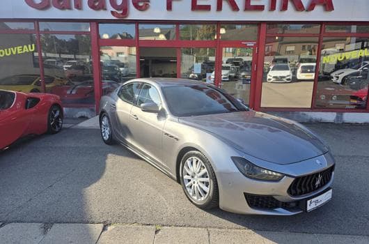 Maserati Ghibli 3.0 V6 SQ4 FACELIFT CUIR NAVI 430CV/PS (2020) - Foto 12