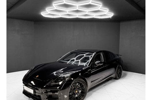 Porsche Panamera 4.0 V8 GTS / 5 SEATS / FULL (2025) - Photo 4