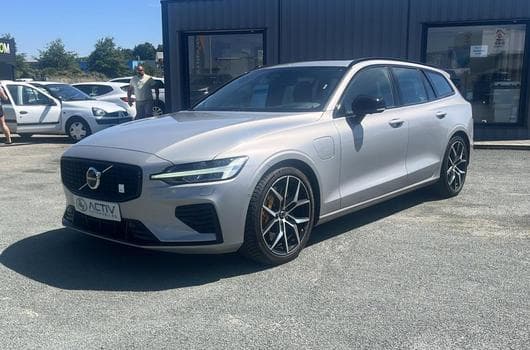 Volvo V60 T8 AWD 310+145 POLESTAR ENGINEERED GEARTRONIC 8 (2023) - Foto 1