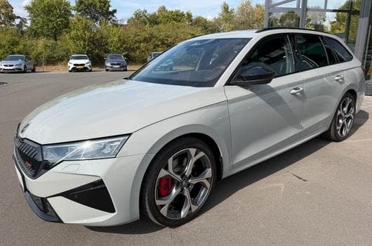 Skoda Octavia Octavia Kombi 2.0TSI RS Pano AHK Leder Canton (2025) - Photo 8