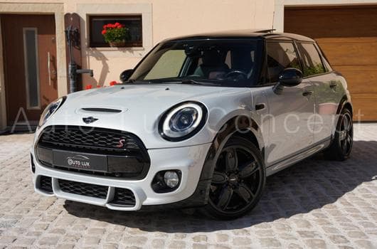 Mini Cooper S 5 portes (2016) - Photo 8