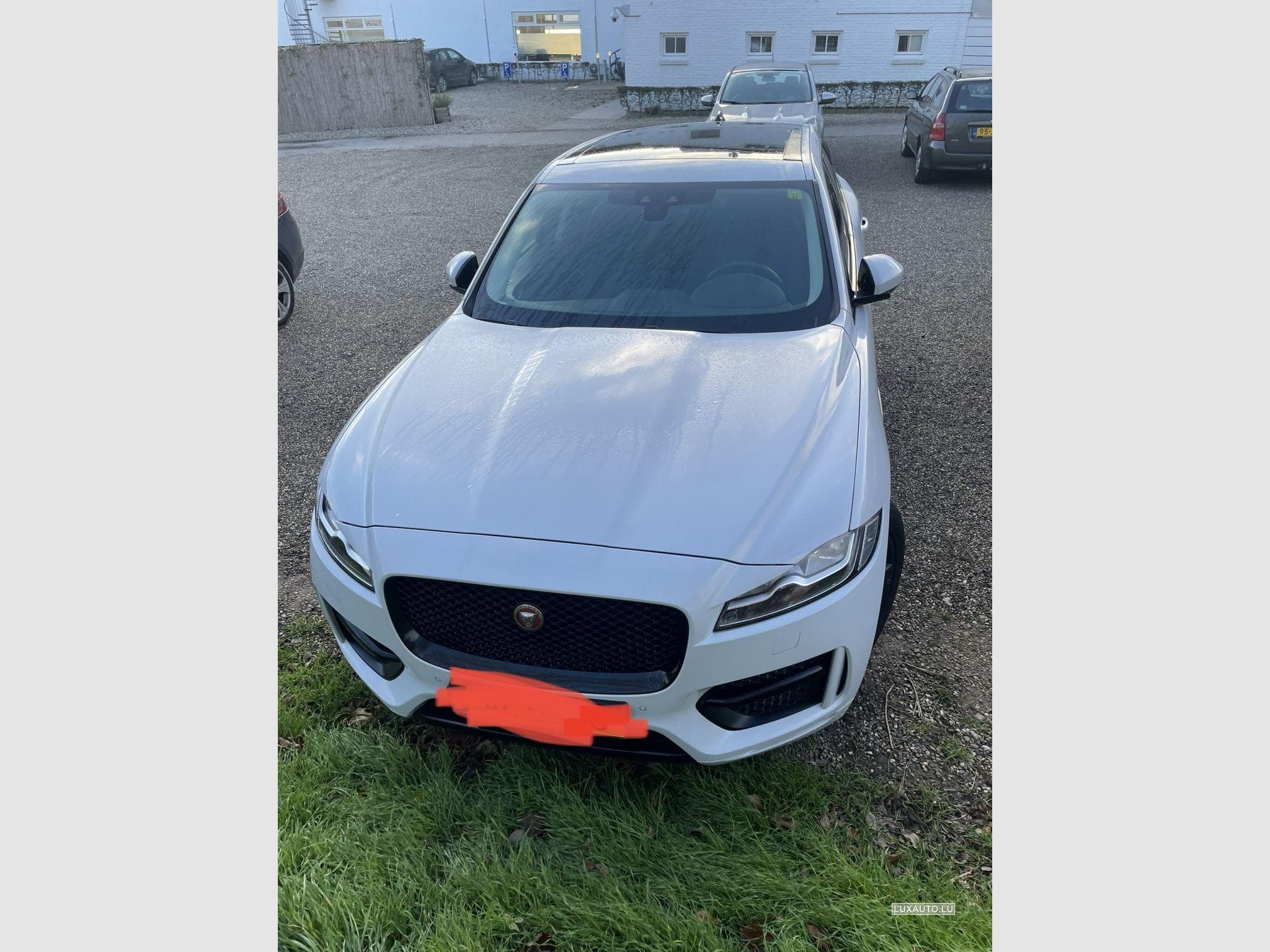 Jaguar F-Pace 20d 180 R-Sport AWD Auto. (2020) - Foto 2