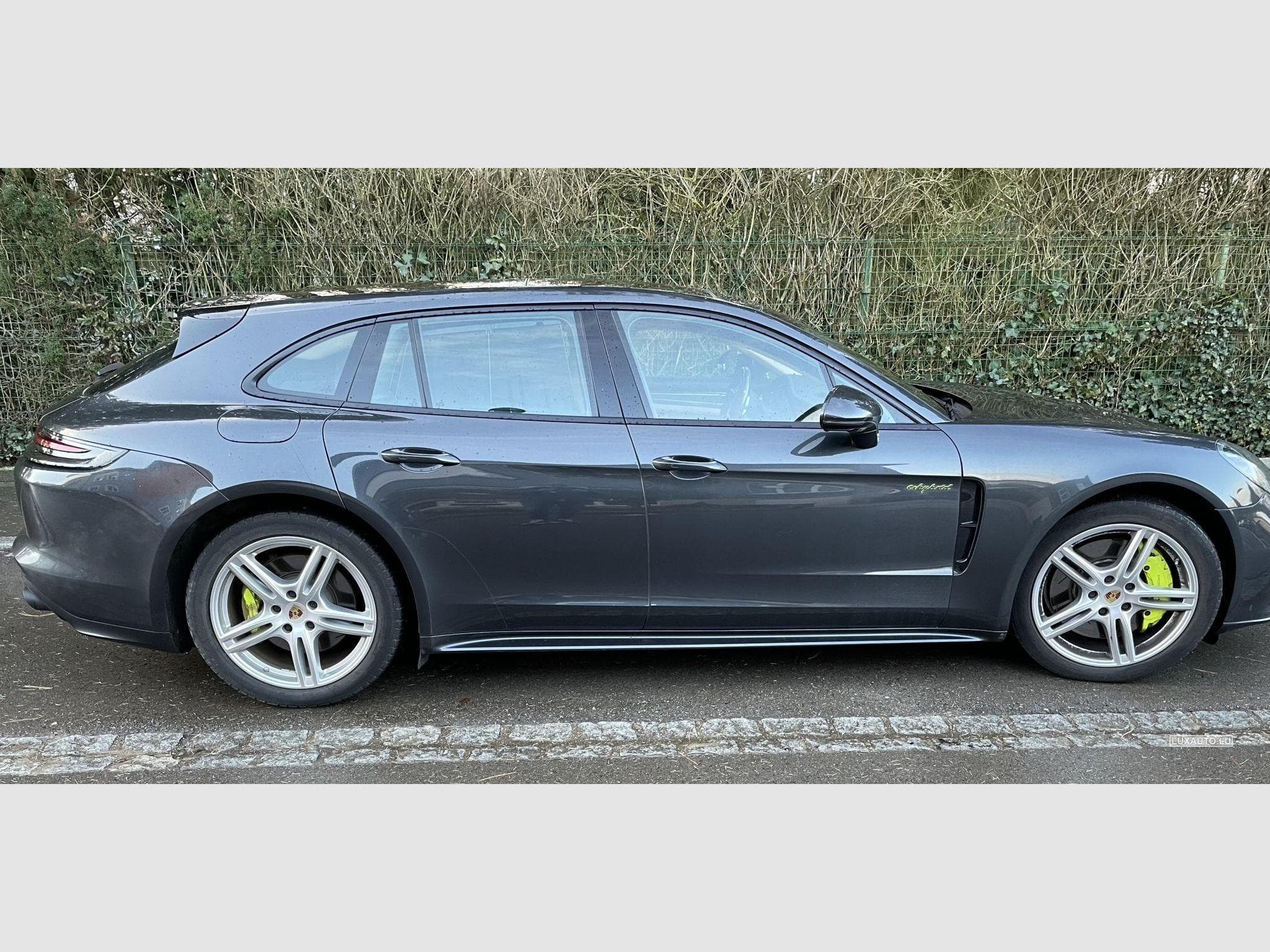 Porsche Panamera 2.9 E-Hybrid 4 PDK (2018) - Photo 1