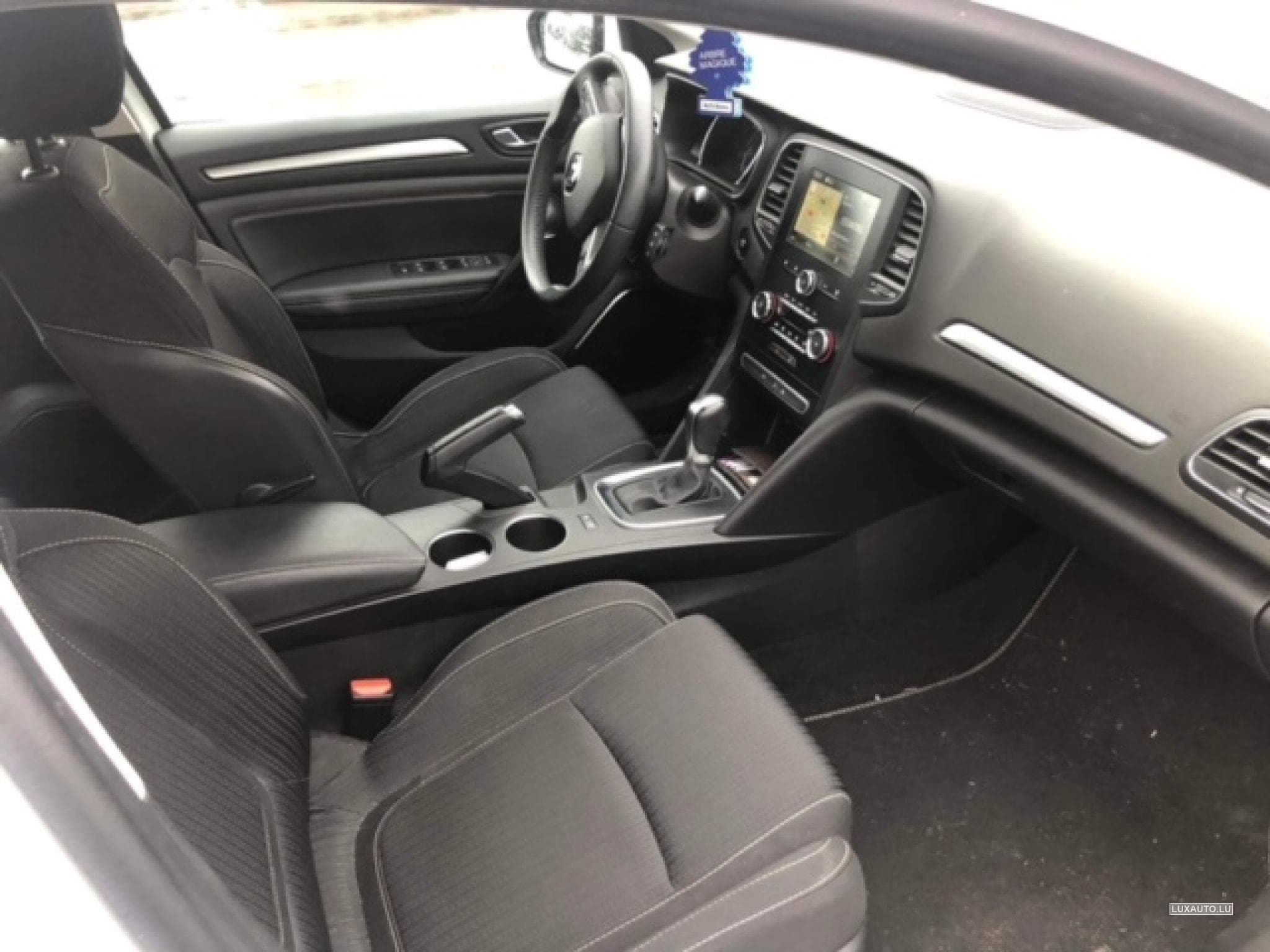 Renault Megane 1.5 dCi 115 Intens EDC (2019) - Foto 3