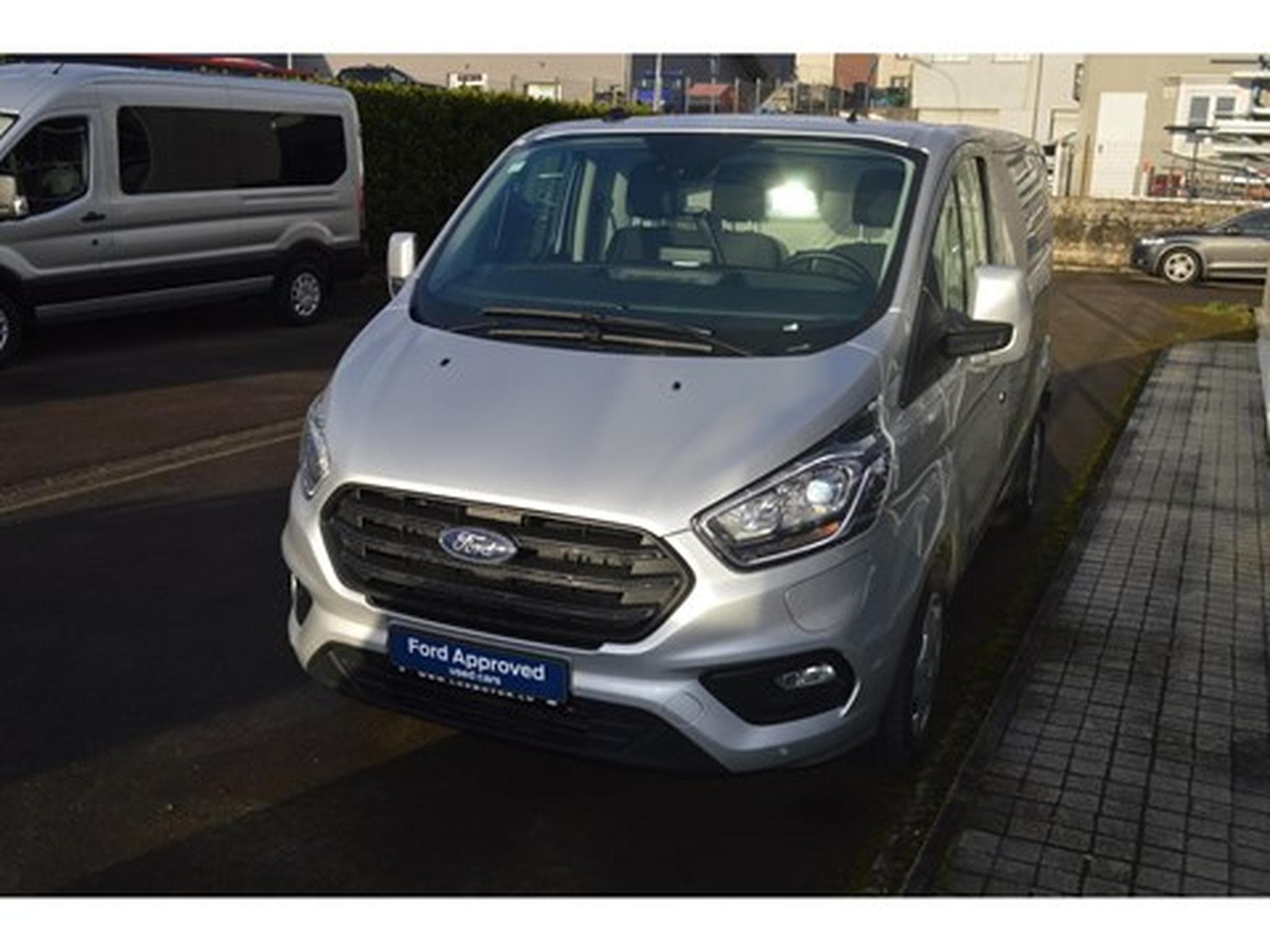 Ford Transit Custom Fourgon 340S L1H1 Trend pHEV-126cv-automatique (2020) - Photo 1