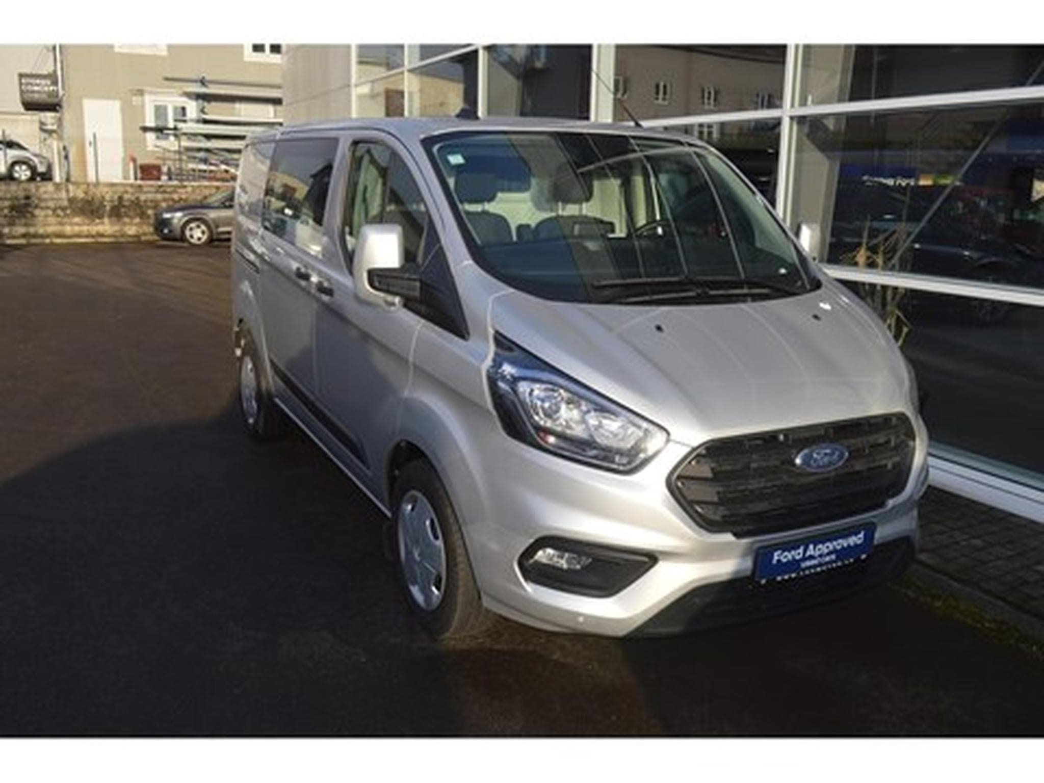 Ford Transit Custom Fourgon 340S L1H1 Trend pHEV-126cv-automatique (2020) - Photo 3