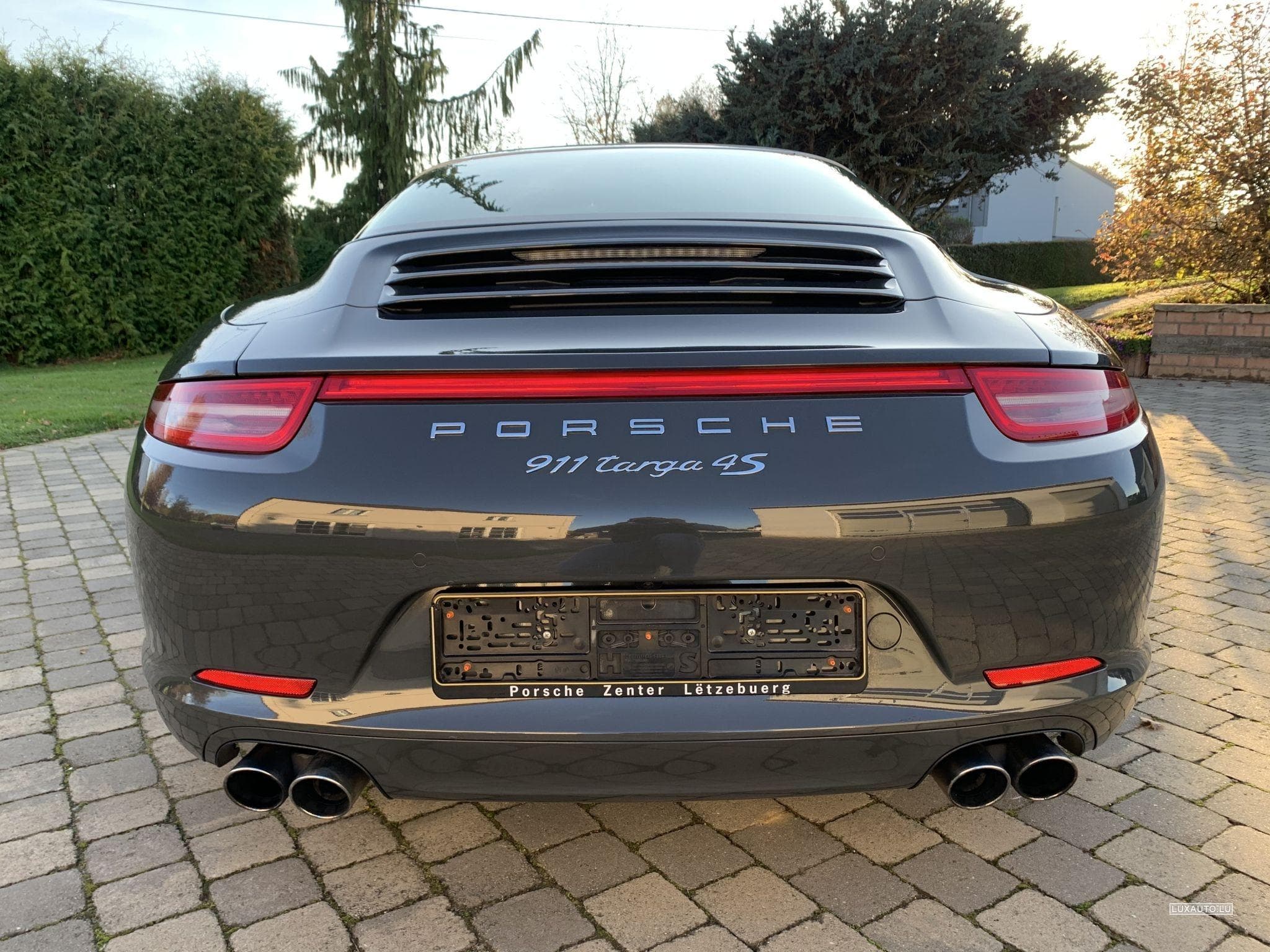 Porsche 911 EXCLUSIF:911 TARGA SÉRIE SPÉCIALE 65 ANS PORSCHE LUXEMBOURG (2015) - Photo 5