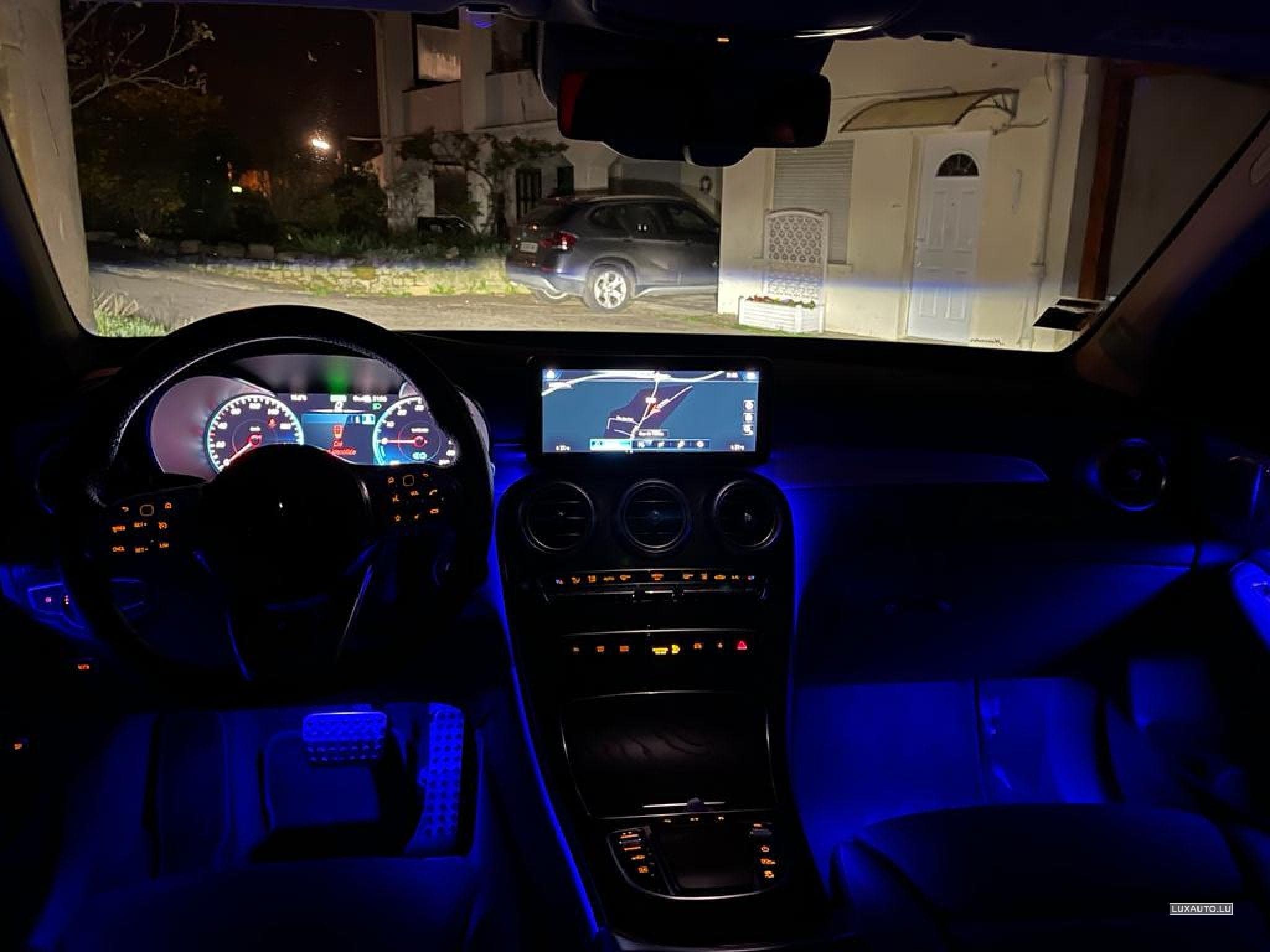 Mercedes GLC 300 300e AMG Line 4Matic 9G-Tronic (2020) - Foto 4