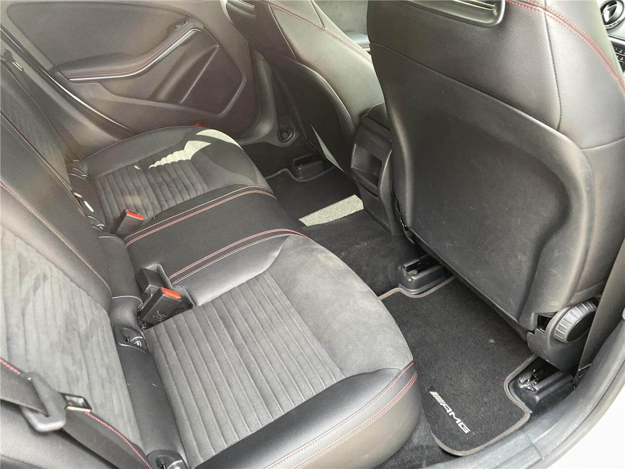 Mercedes CLA 180 180D 110 CV AMG GPS CLA (2018) - Photo 12