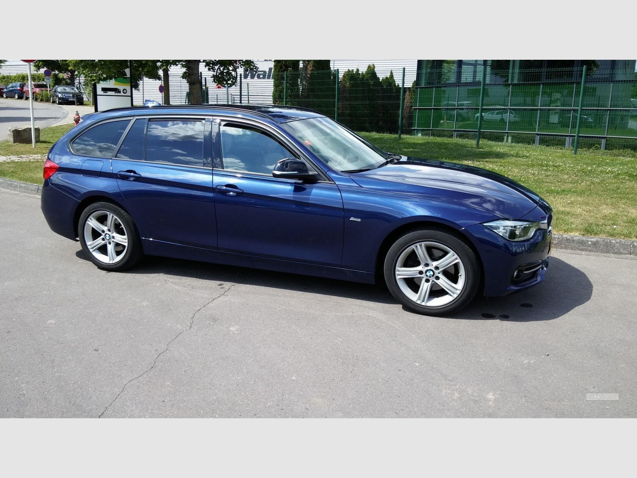 BMW 320 Touring XdA 190 Sport Line xDrive (2018) - Photo 1