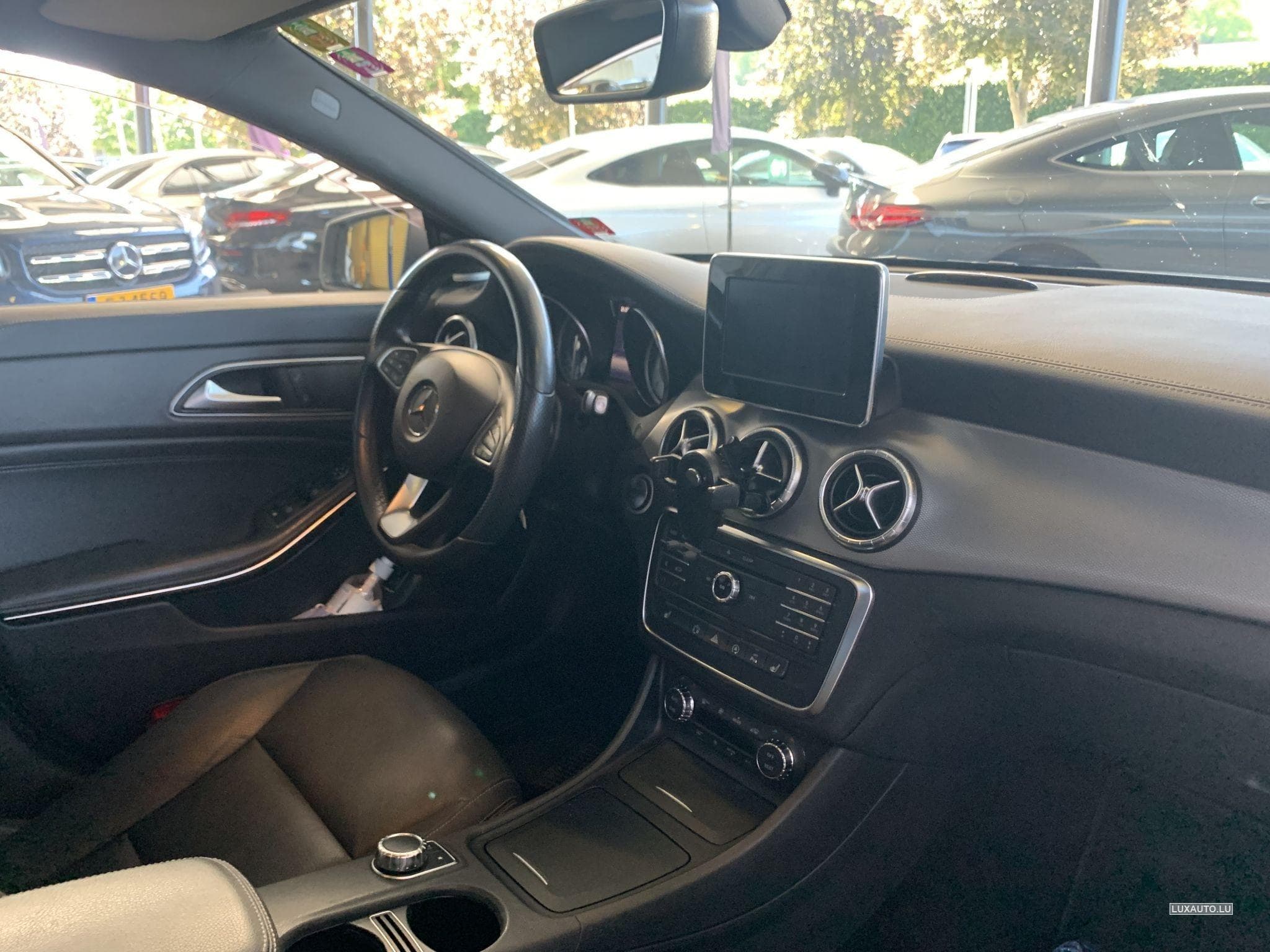 Mercedes CLA 220 Shooting Brake 220 Cdi Urban 7G-DCT (2015) - Foto 14