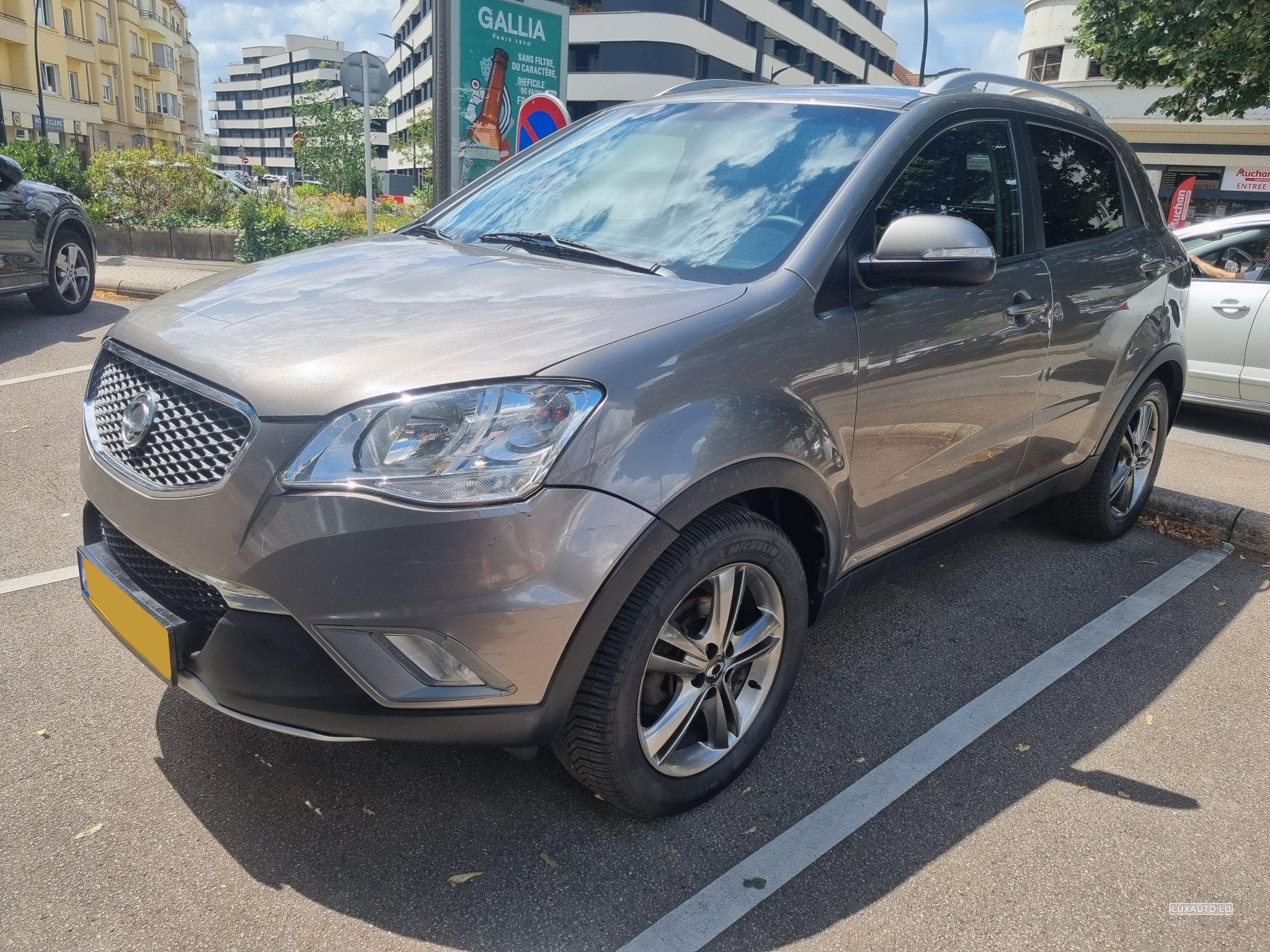 Ssangyong Korando 200 e-XDi Luxe 4WD (2011) - Foto 2
