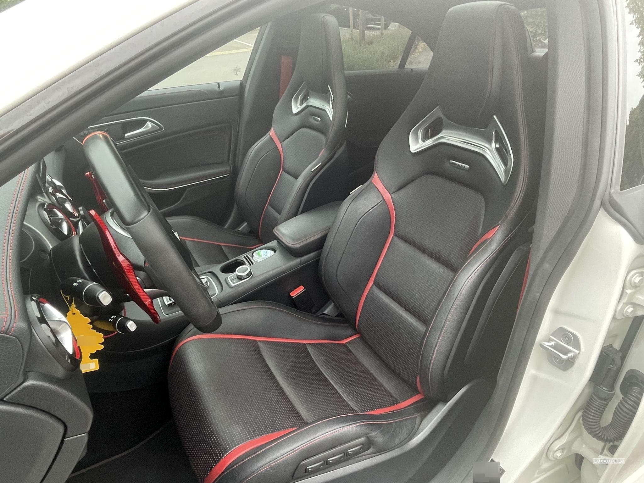 Mercedes CLA 45 AMG 45 AMG 4Matic 7G-DCT (2016) - Foto 3