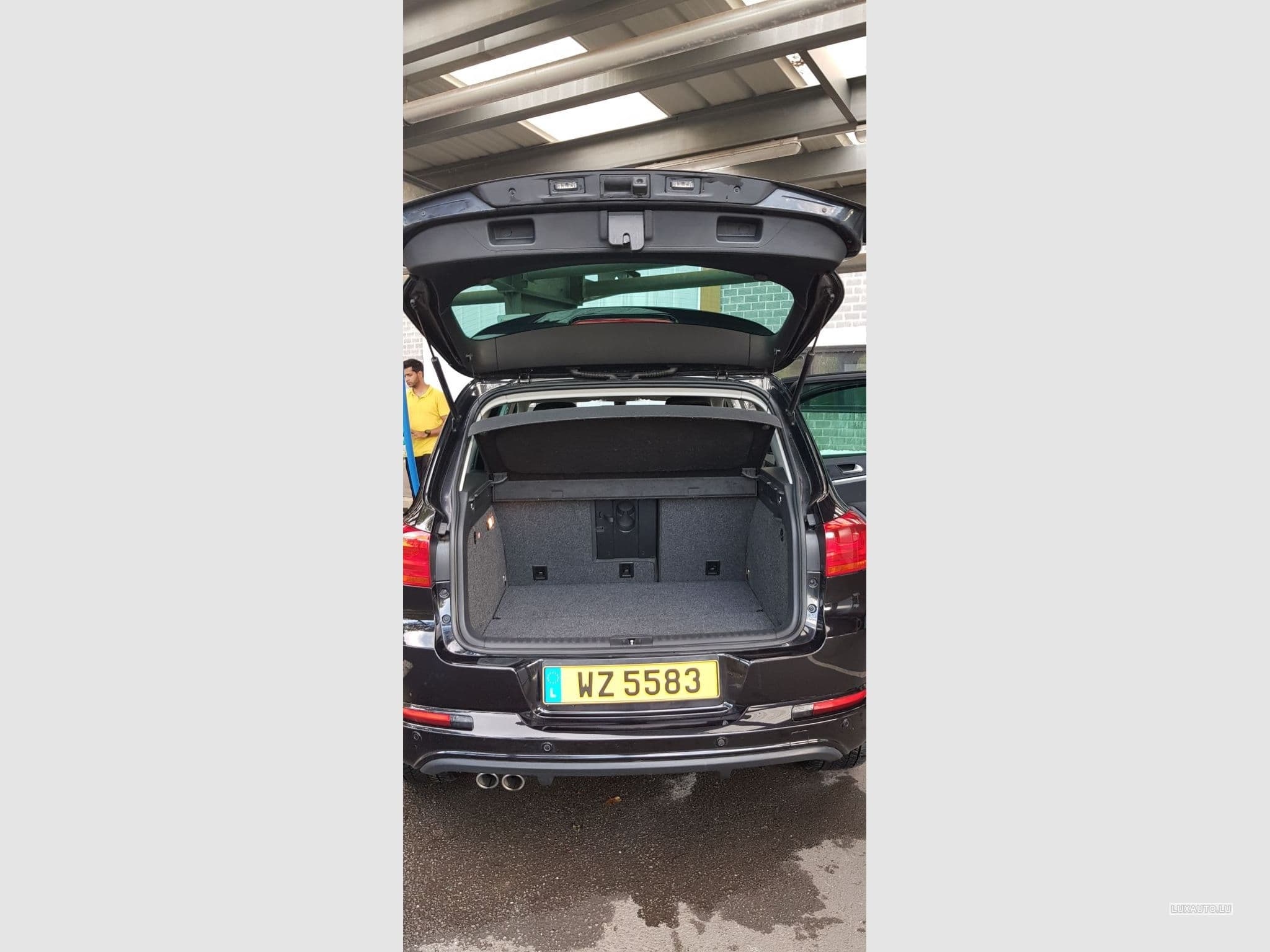 VW Tiguan 2.0 Tdi 177 R-Line 4Motion DSG (2015) - Photo 15