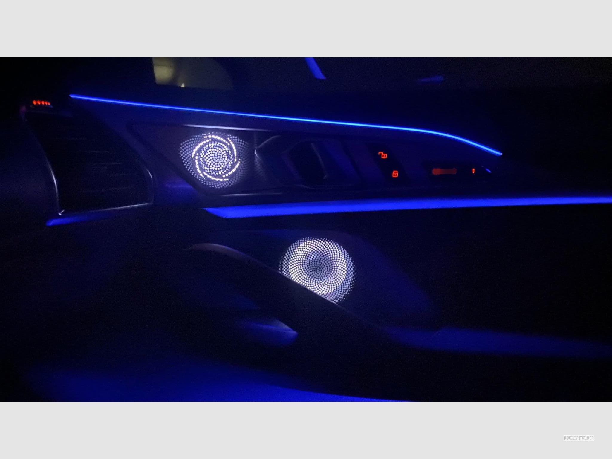 BMW M850 Cabriolet 4.4 xDrive Steptronic (2019) - Photo 6