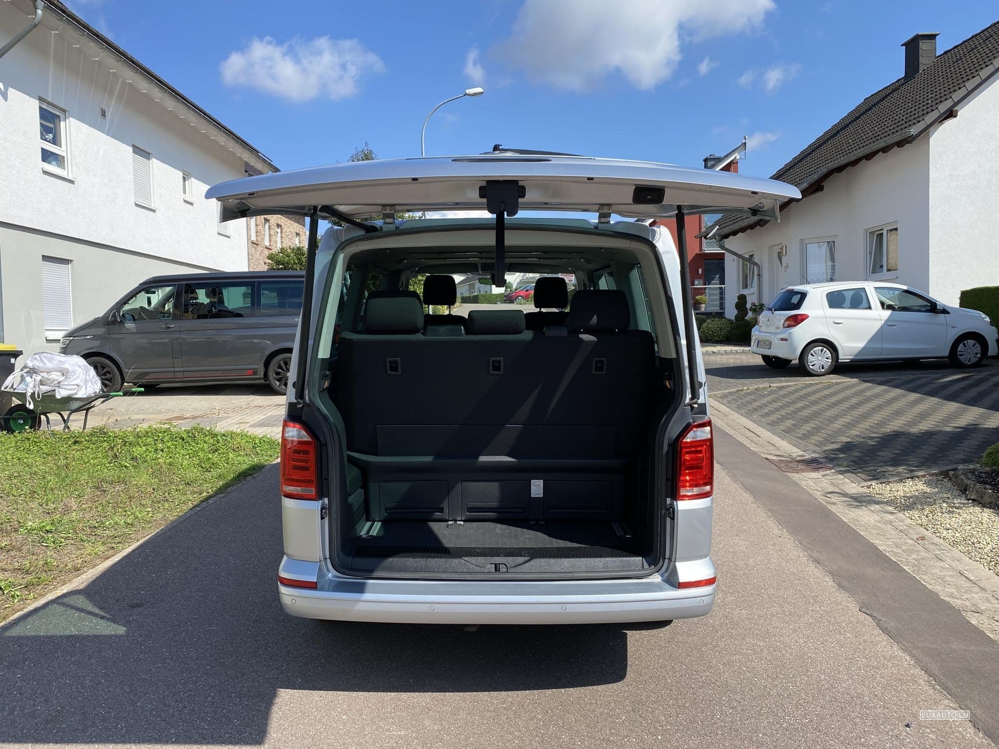 VW Multivan 2.0 Tdi 150 Trendline DSG (2017) - Photo 3