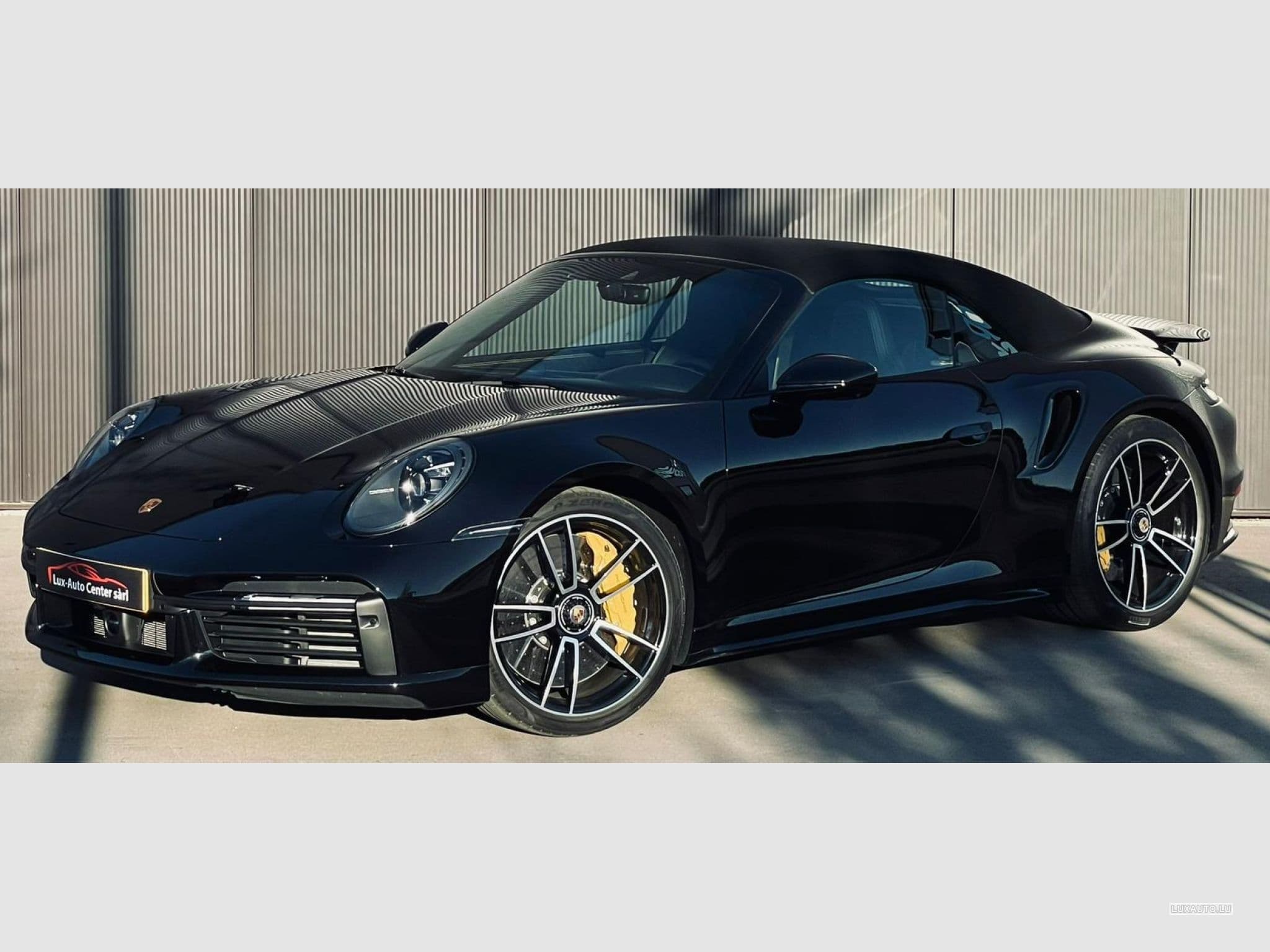 Porsche 911 Cabriolet 3.8 Turbo S PDK (2022) - Photo 1