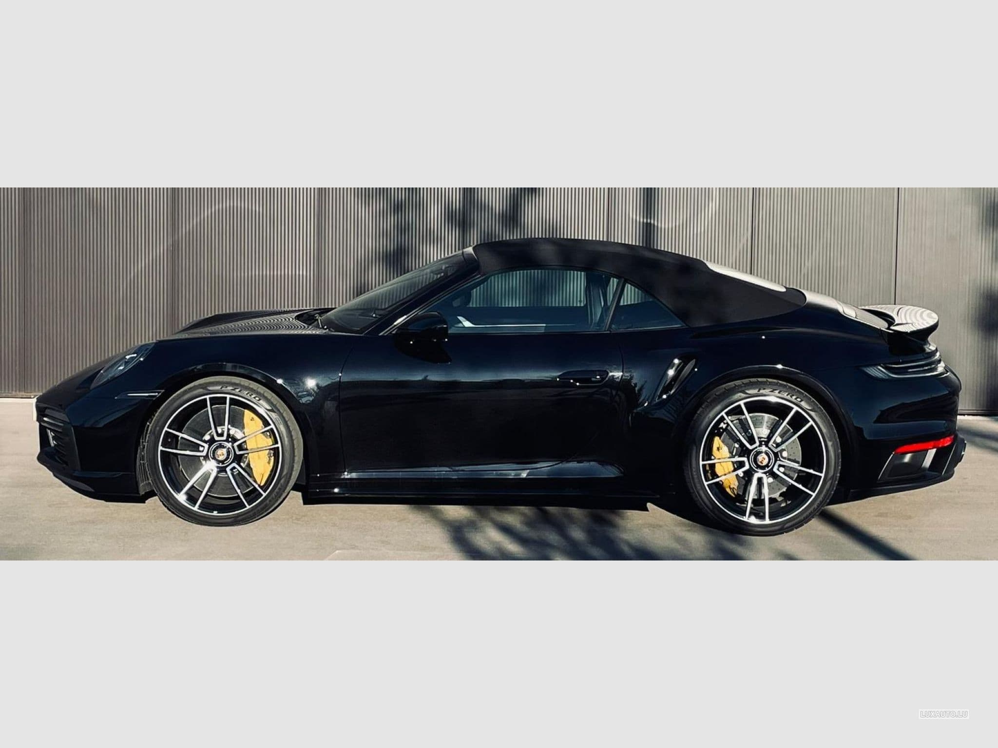 Porsche 911 Cabriolet 3.8 Turbo S PDK (2022) - Photo 5