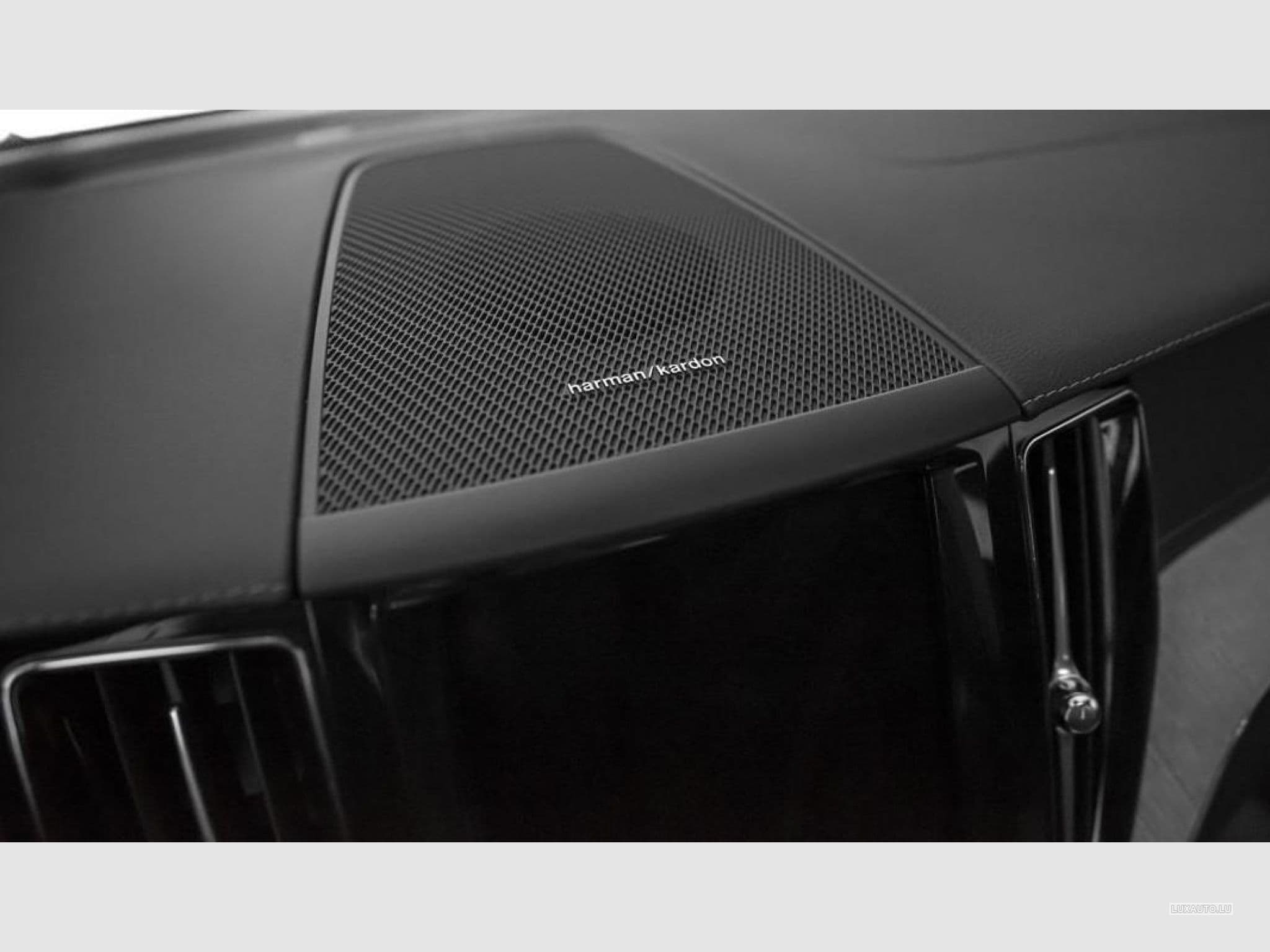 Volvo XC60 2.0 B4 200 Inscription Geartronic (2021) - Photo 12