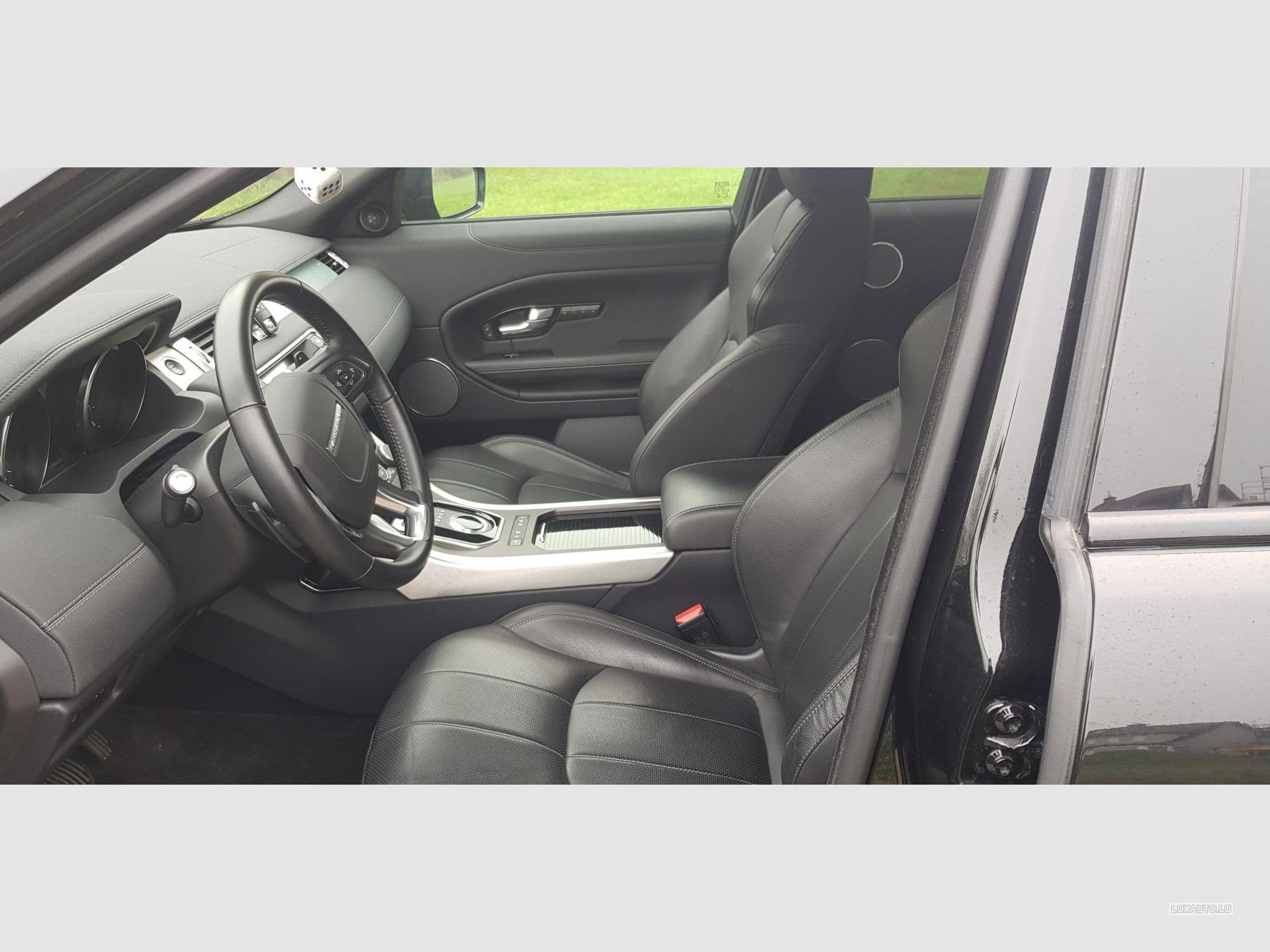 Land-Rover Range Rover Evoque 2.0 Si4 SE Dynamic 4WD Auto. (2019) - Photo 6