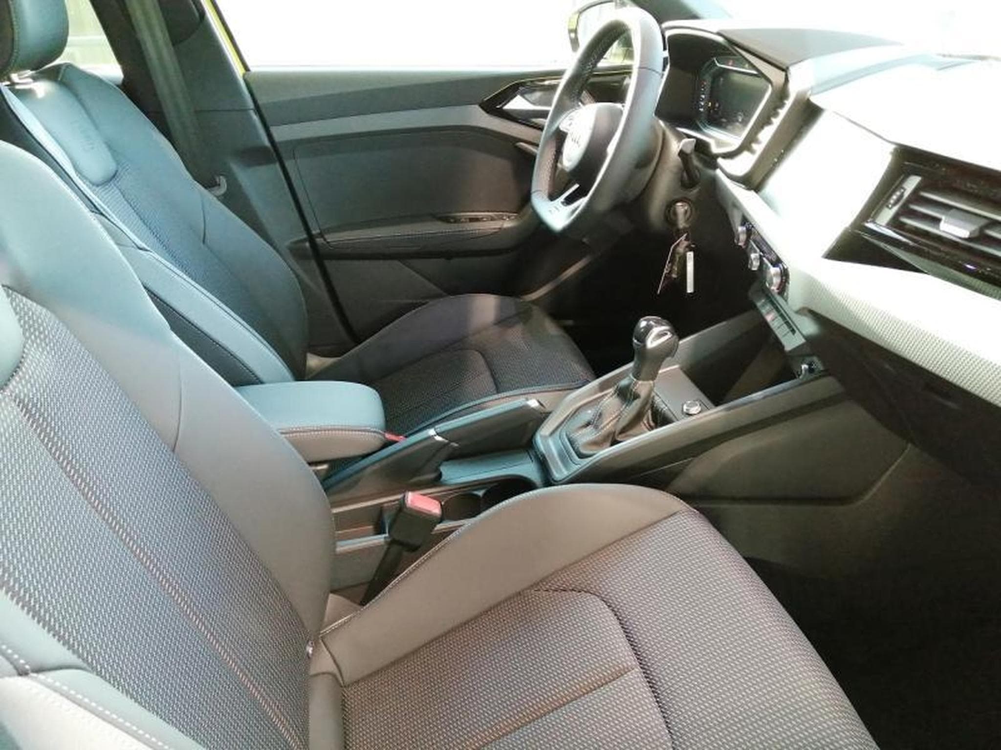 Audi A1 Sportback S-line 30 TFSI s-tro (2023) - Photo 10