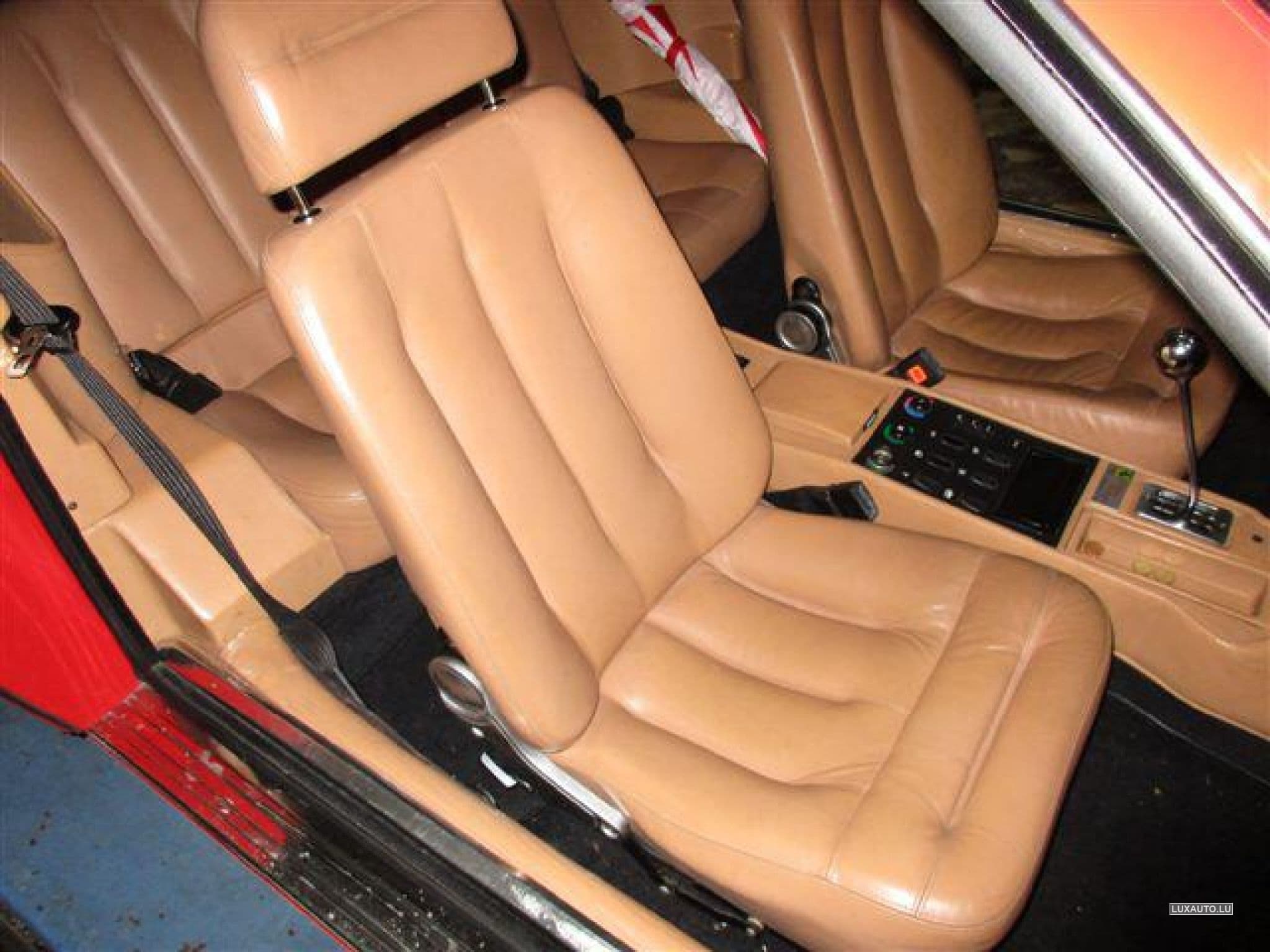 Ferrari Mondial (1989) - Photo 3