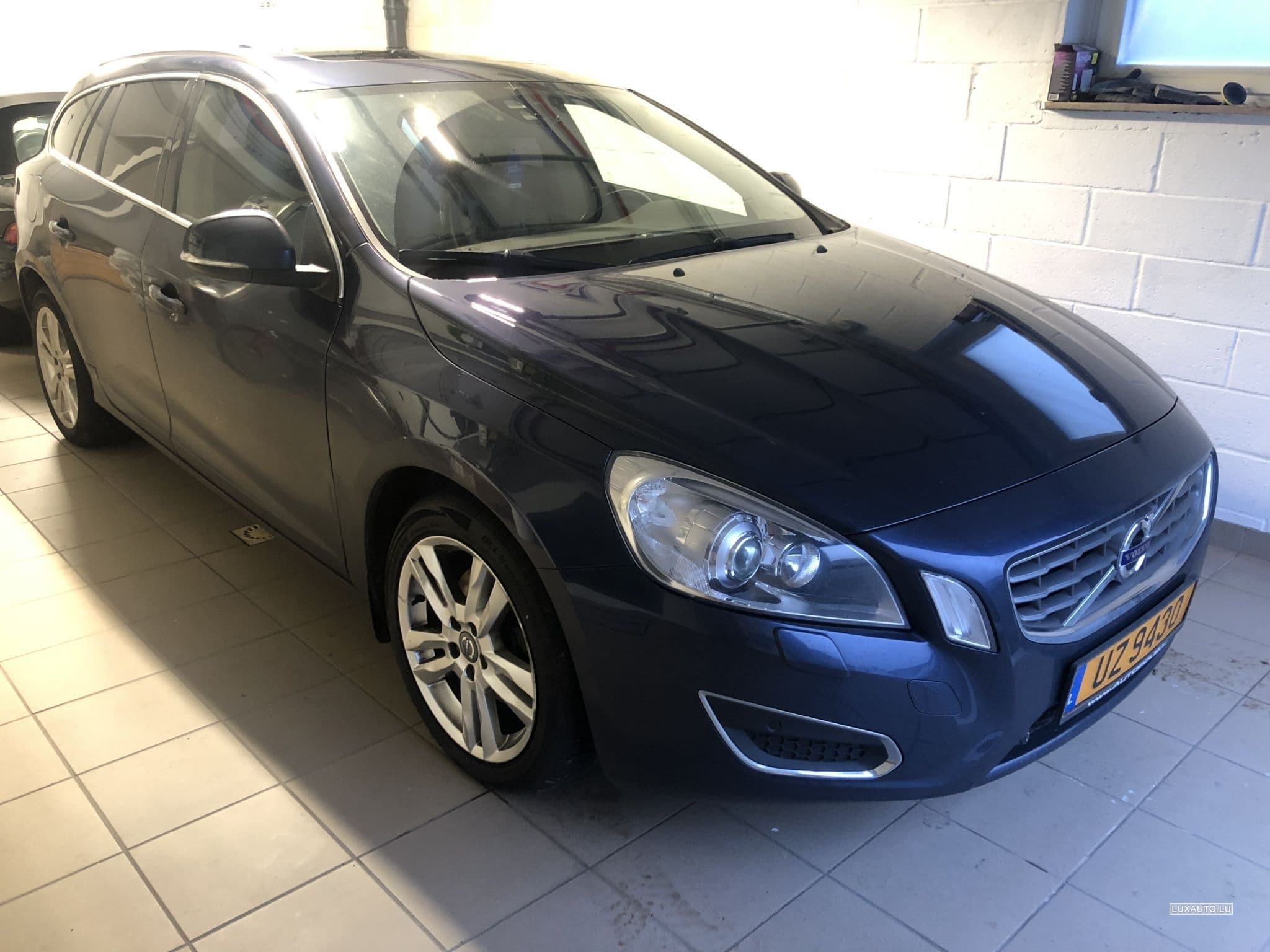 Volvo V60 D3 5cyl 163 summum (2012) - Foto 1