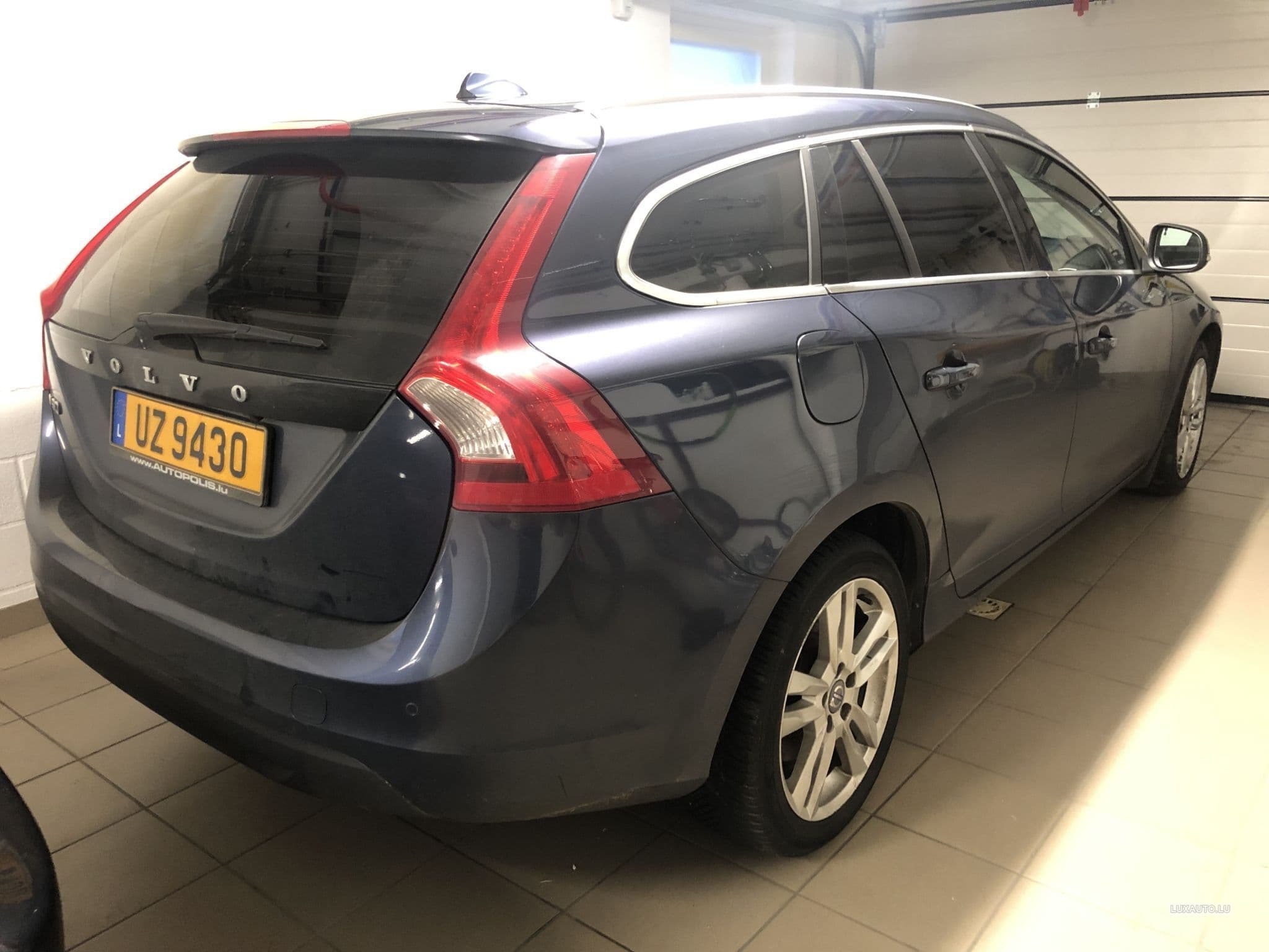 Volvo V60 D3 5cyl 163 summum (2012) - Foto 3