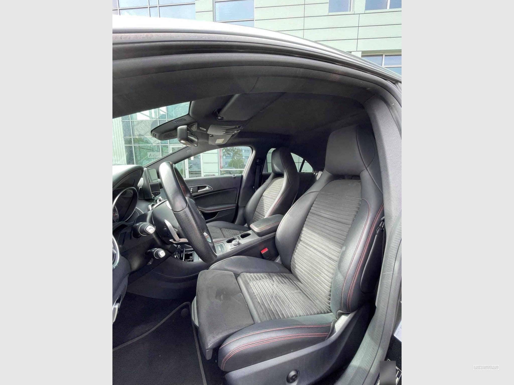 Mercedes CLA 220 AMG Line (2016) - Photo 3