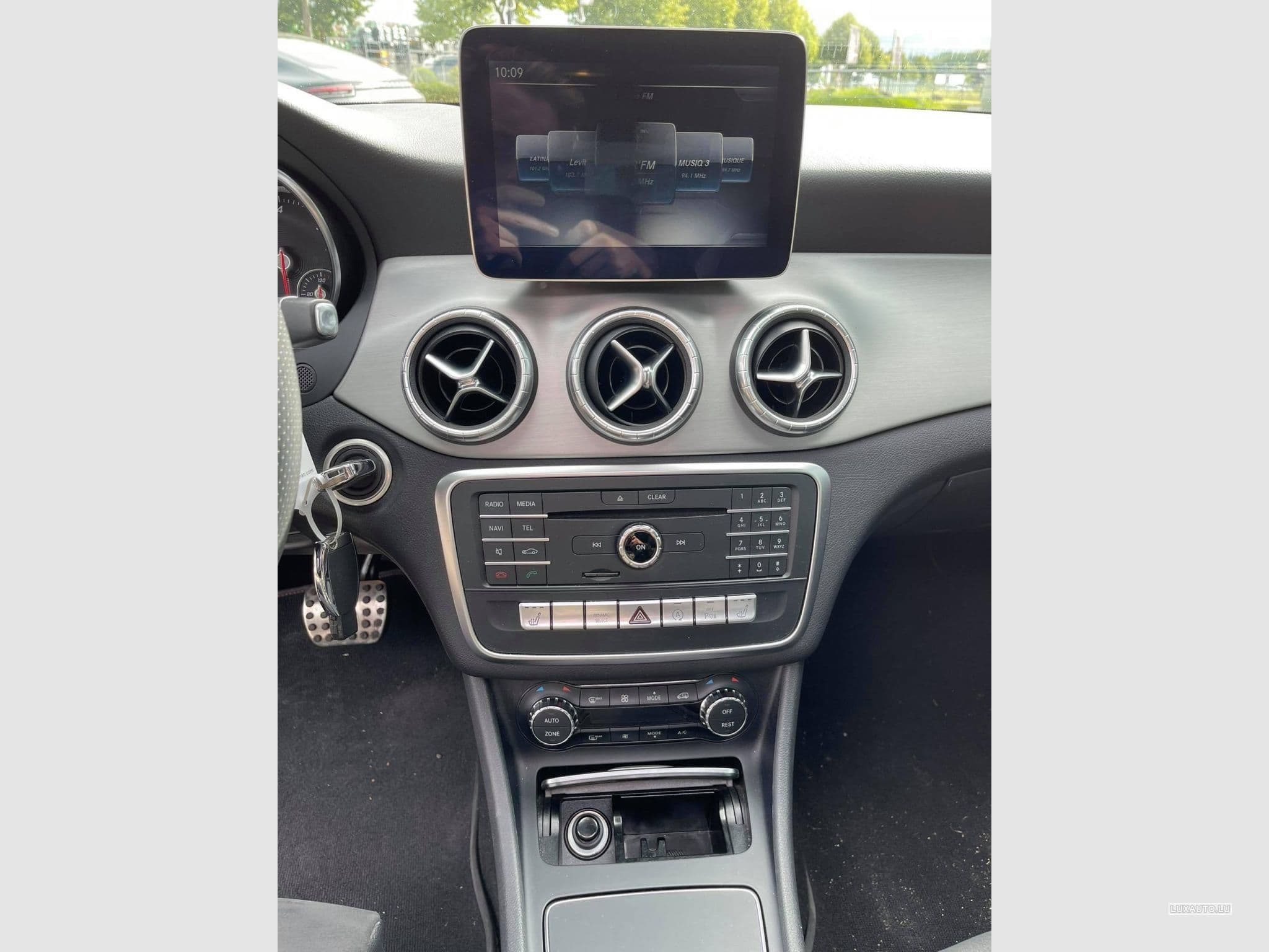 Mercedes CLA 220 AMG Line (2016) - Photo 5